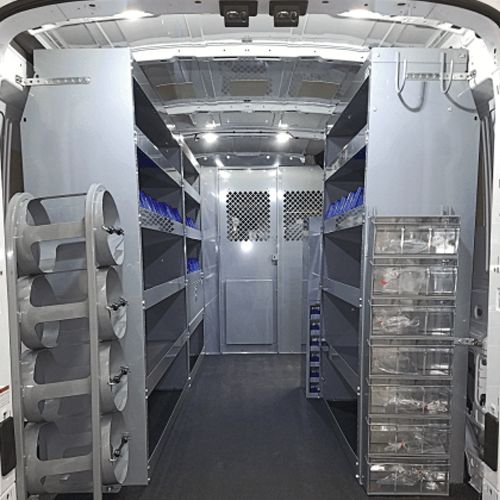 Aménagement intérieur métallique et étagères pour fourgon utilitaire worksystem.fr.